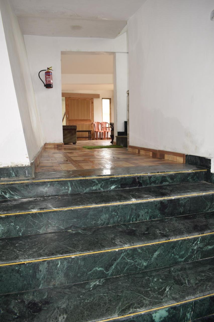 Oyo 23298 Hotel Uttaranchal Inn Nainital Exterior photo